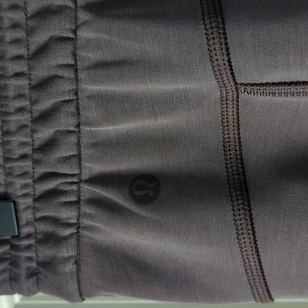 NWOT - lululemon Softstreme High Rise Pants Regular - Sequoia - Size 6 - Picture 5 of 9